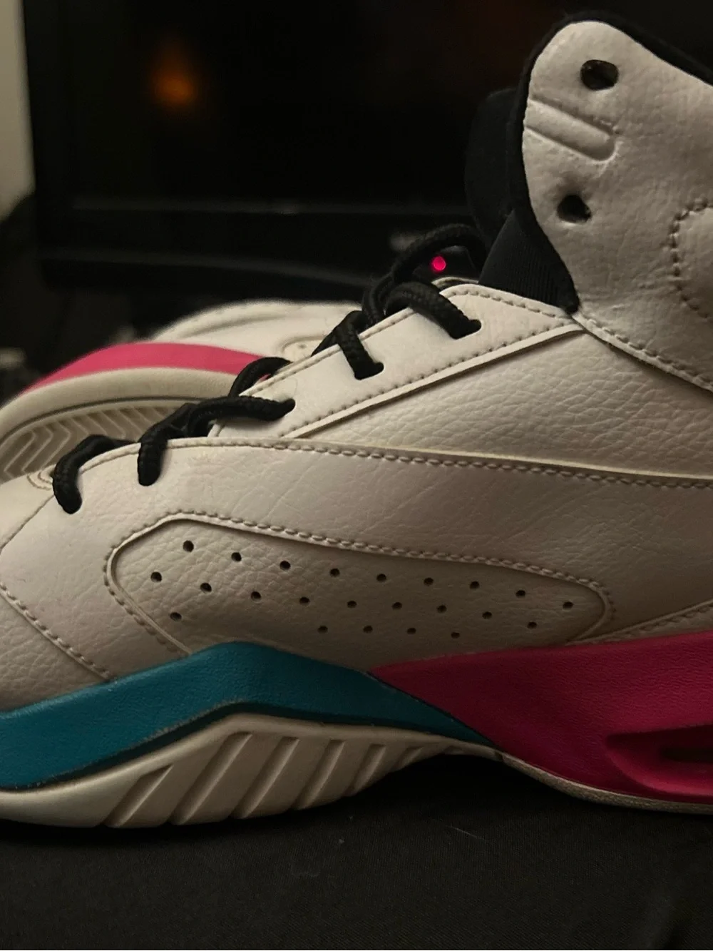 Jordan Men's Athletic Basketball Shoes - White & Teal